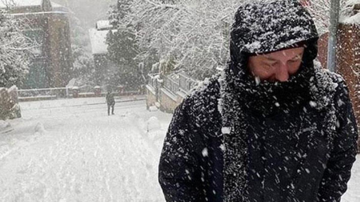Sıcaklık 10 derece birden düşecek, lapa lapa kar geliyor