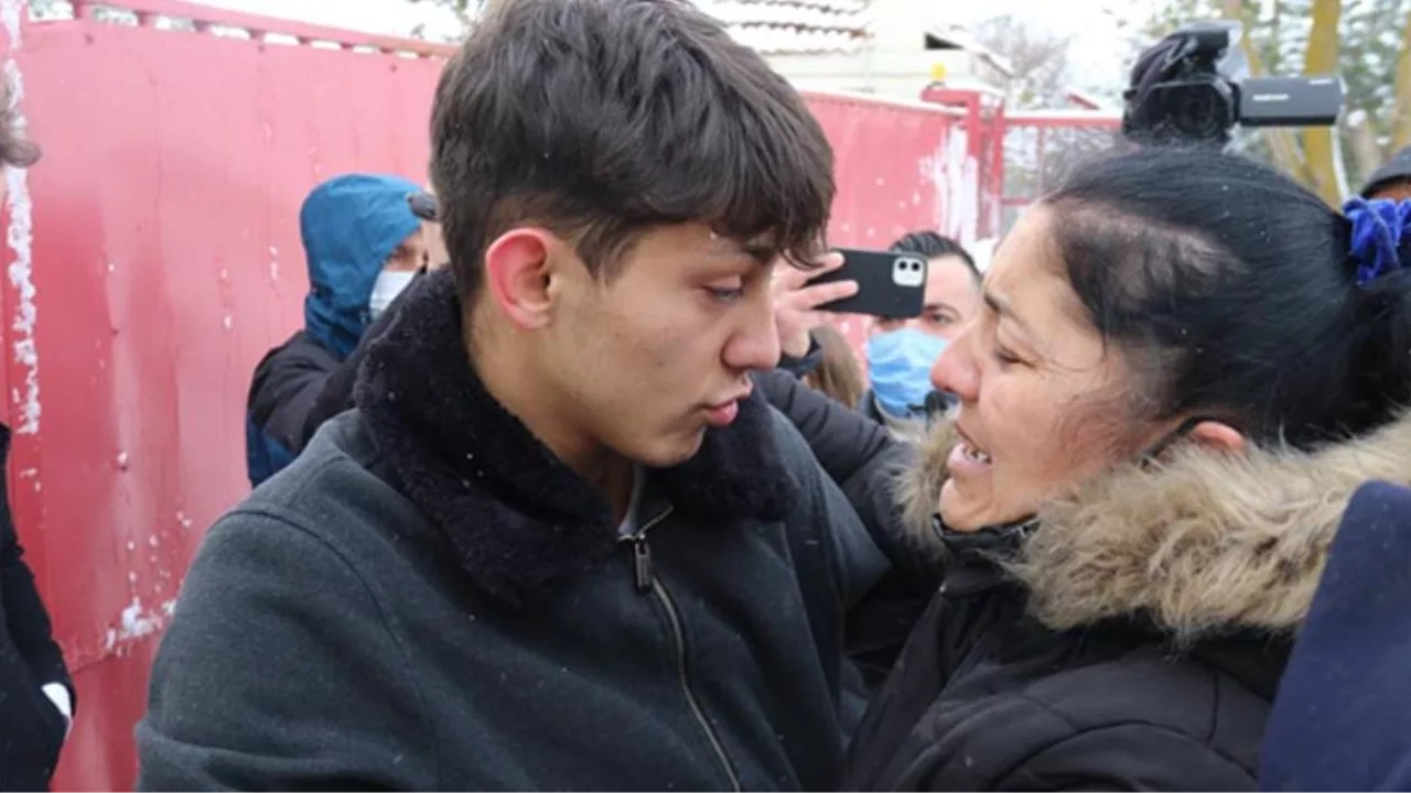 Afgan kadını kocasından kurtarmıştı! Eskişehir'in Kadir Şeker'ine mahkemeden kötü haber