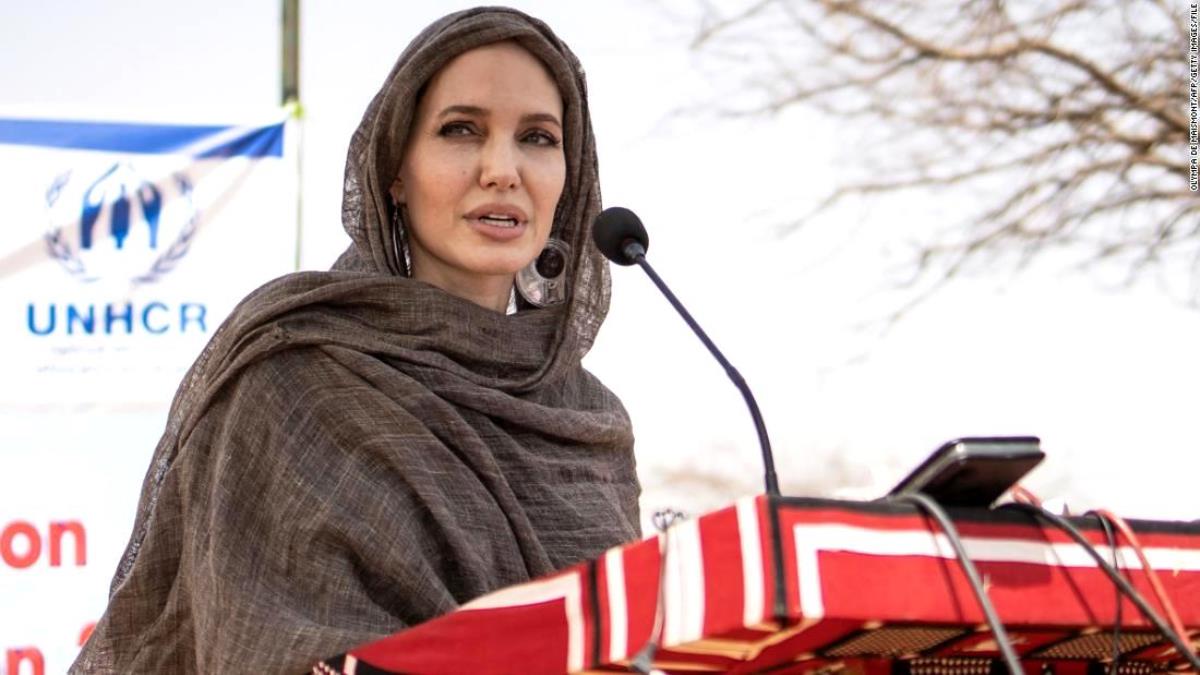 Angelina Jolie, BM İyi Niyet Elçiliği görevini bırakma kararı aldı