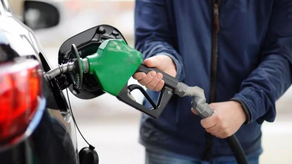 Bu gece yarısı benzine okkalı bir zam geliyor
