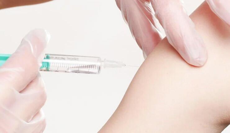 Aşı yaptırmayanlara kısıtlama mı geliyor?