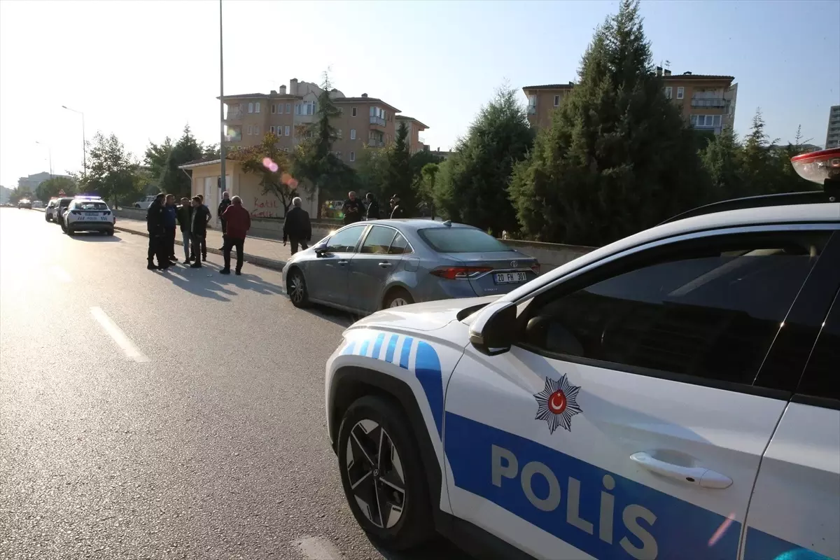 Denizli'de Okul Müdürüne Silahlı Saldırı