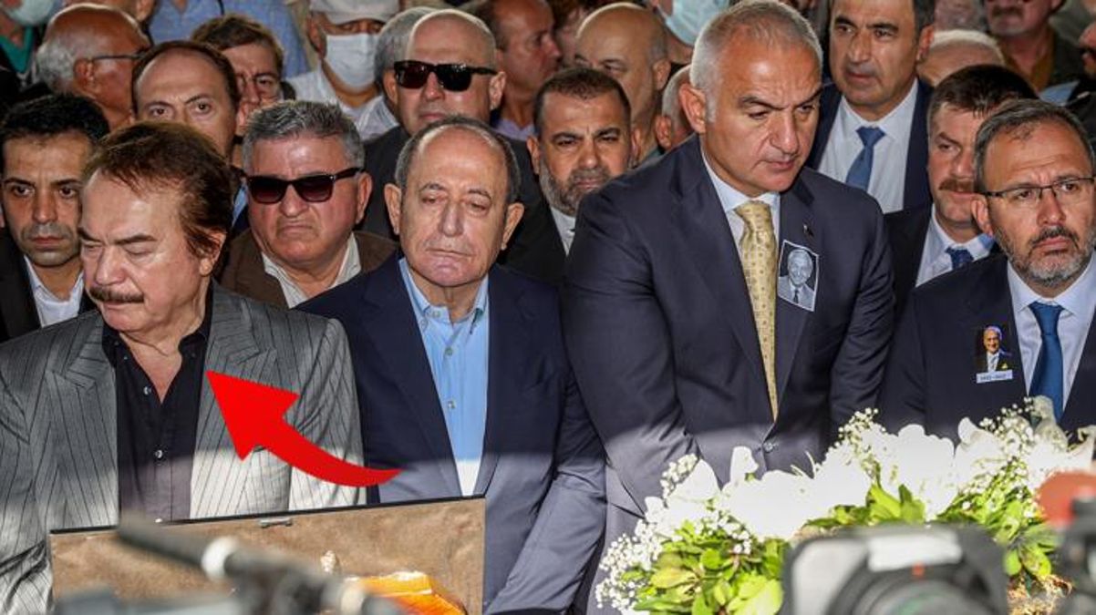 Orhan Gencebay'a ağır suçlama