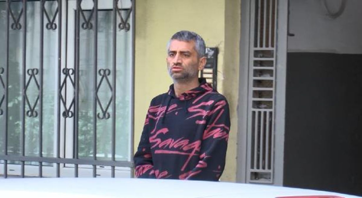 Suriyeli Şahıs Karısını ve çocuklarını kırbaçla dövüyor iddiası