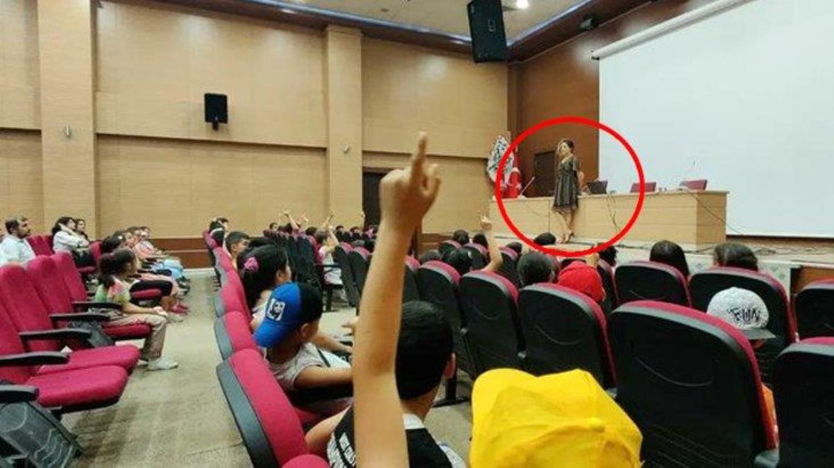 Avukatın etek boyuna tepki! Sözlü saldırılar sonrası salonu terk etti