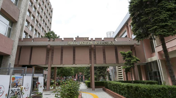 MEB'den öğretmenlere, Tasarım Beceri Atölyeleri için kılavuz kitap