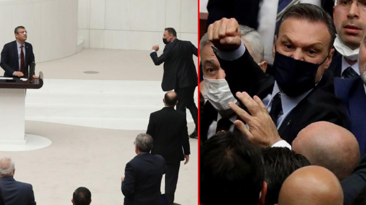 Alpay Özalan'ın yumruğunu kaldırdığı anlar objektiflere yansıdı