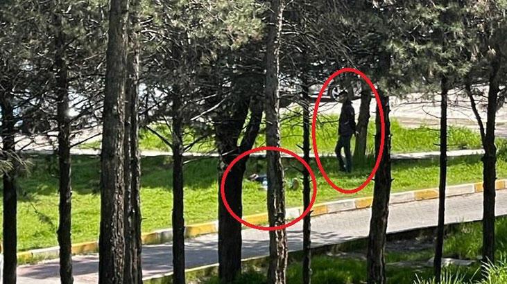 Öldürüp cesedinin başında bekledi