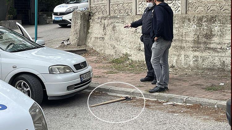 Sakarya'da trafikte baltalı kavga